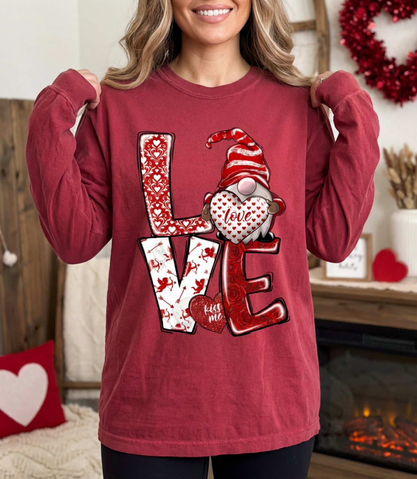 Valentine Gnome 'LOVE' Long Sleeve Tee